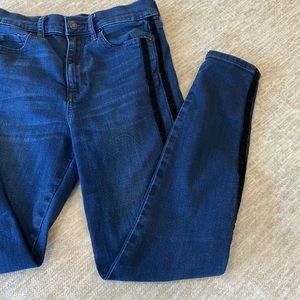 Gap true skinny super hiRise double stripe jeans